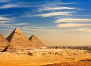 Triangle voyages  